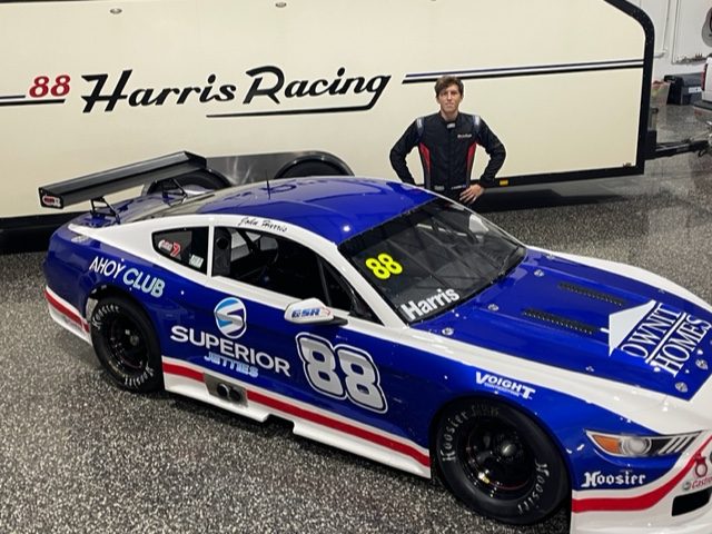 Family ties strengthen at Harris Racing
